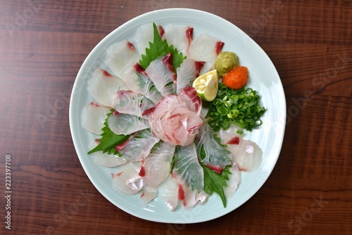鯛の刺身