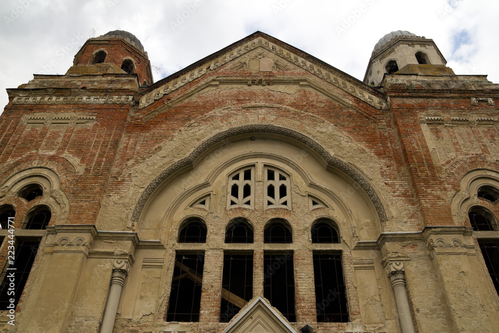 Obraz premium Old synagogue in Lucenec, Slovakia