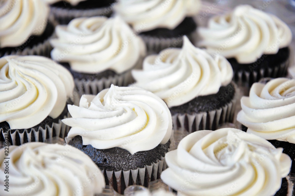 Chocolate Cupcake White Frosting Chocolate Cupcake White Frosting