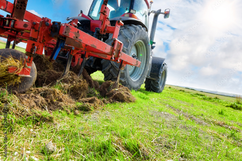 LABOURER AVEC UNE CHARRUE A DISQUES