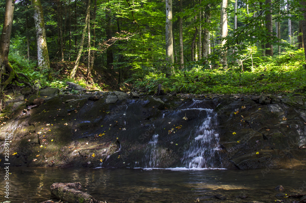 Naklejka premium wodospad