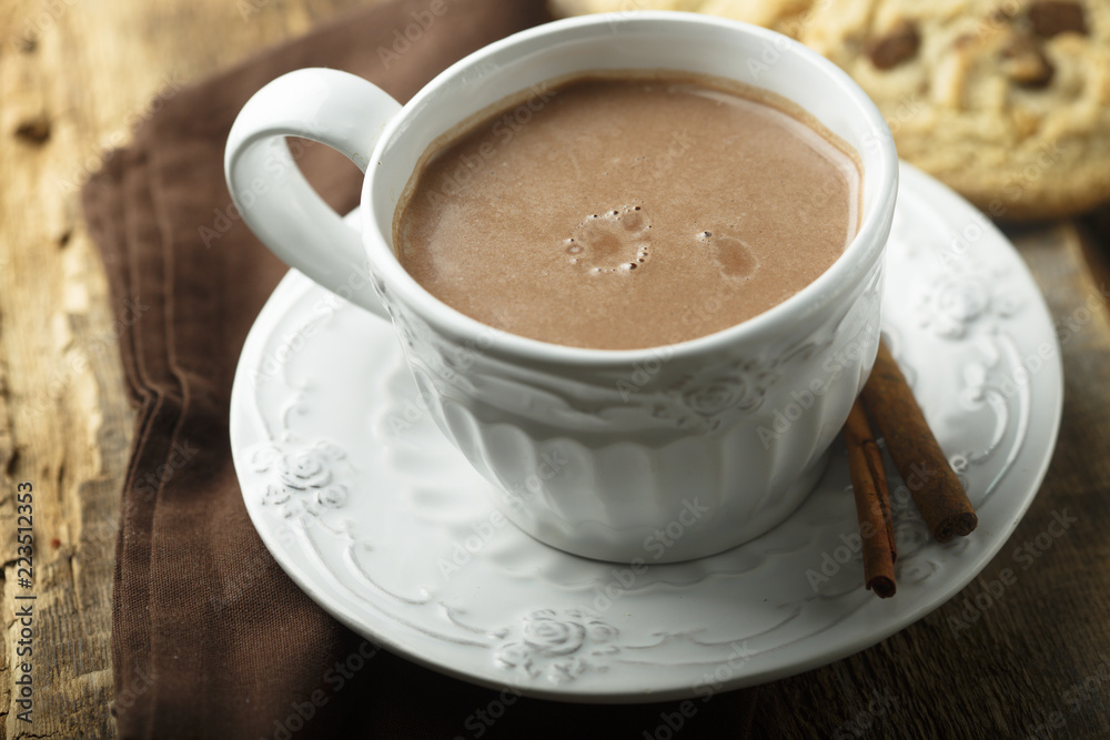 Hot chocolate with cinnamon Hot chocolate with cinnamon