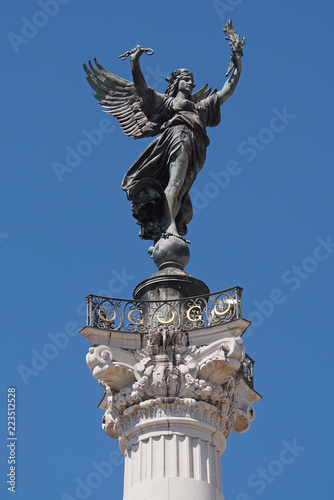Monument aux Girondins - Bordeaux photo