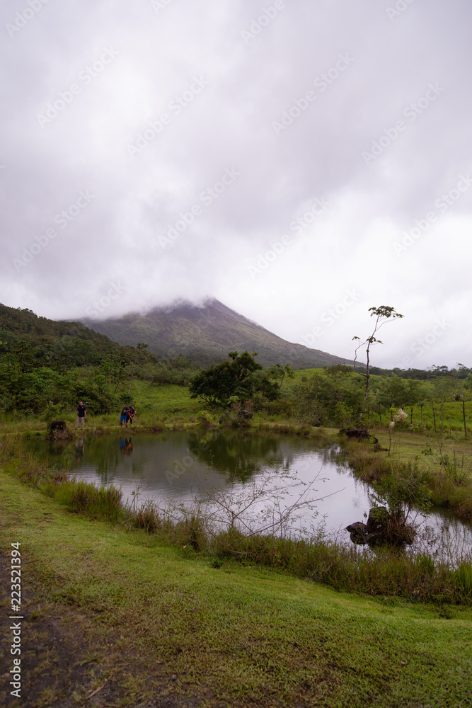 Obraz premium volcano arenal in costa rica