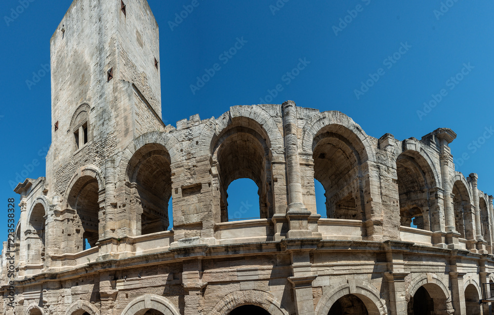 Perspektive von der Arena in Arles