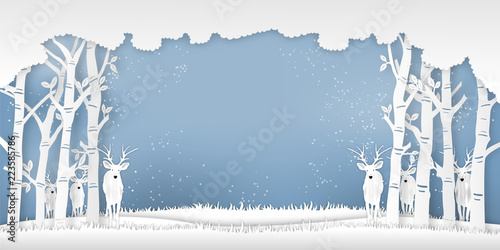 Fototapeta Jelenie w lesie w sezonie zimowym z drzewami i śniegiem jako sztuki papieru i koncepcji stylu rzemiosła cyfrowego. ilustracji wektorowych