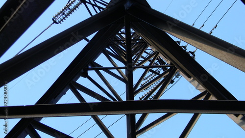 metal electric derrick