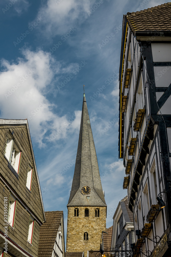 Kirche / Kirchplatz / Kirchturmuhr / Altstadt Hattingen Stock Photo ...