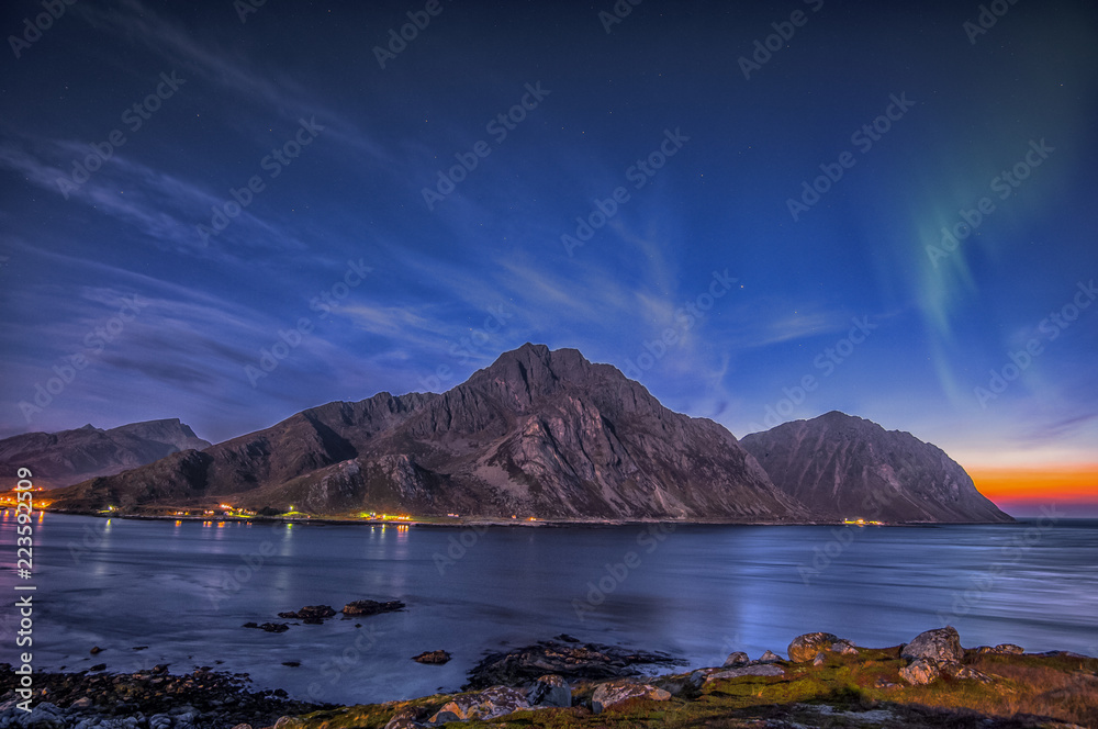 Photographing the northern lights on Lofoten can be both a rewarding and frustrating experience. While the dramatic landscapes and coastlines of Lofoten provide near limitless compositional opportunit