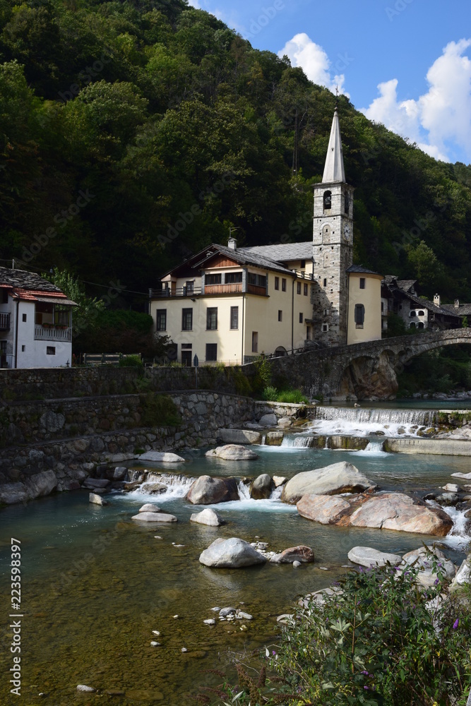 Valle d'Aosta - Fontainemore (torrente Lys)
