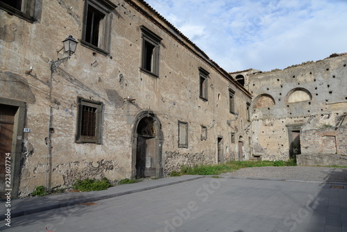 Fototapeta Naklejka Na Ścianę i Meble -  Ruine in Randazzo, Sizilien