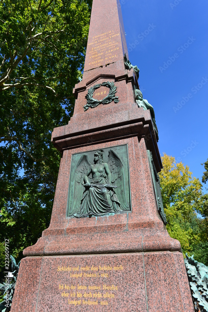 Landgrafen - Denkmal im Kurpark von Bad Homburg v. d. Höhe 
