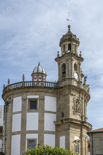 Torres de la Iglesia de la Peregrina en la ciudad de Pontevedra, Galicia 