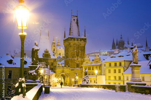 Bilde på lerret wintertime Charles bridge, gothic Lesser Town bridge tower, Lesser town district