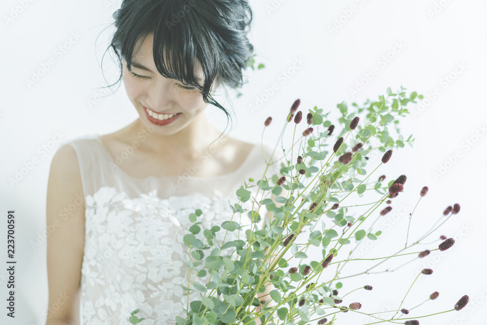 ウェディングドレスを着た花嫁