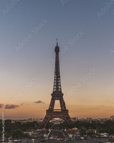 Eiffel tower in the evening © Torben O. Meyer