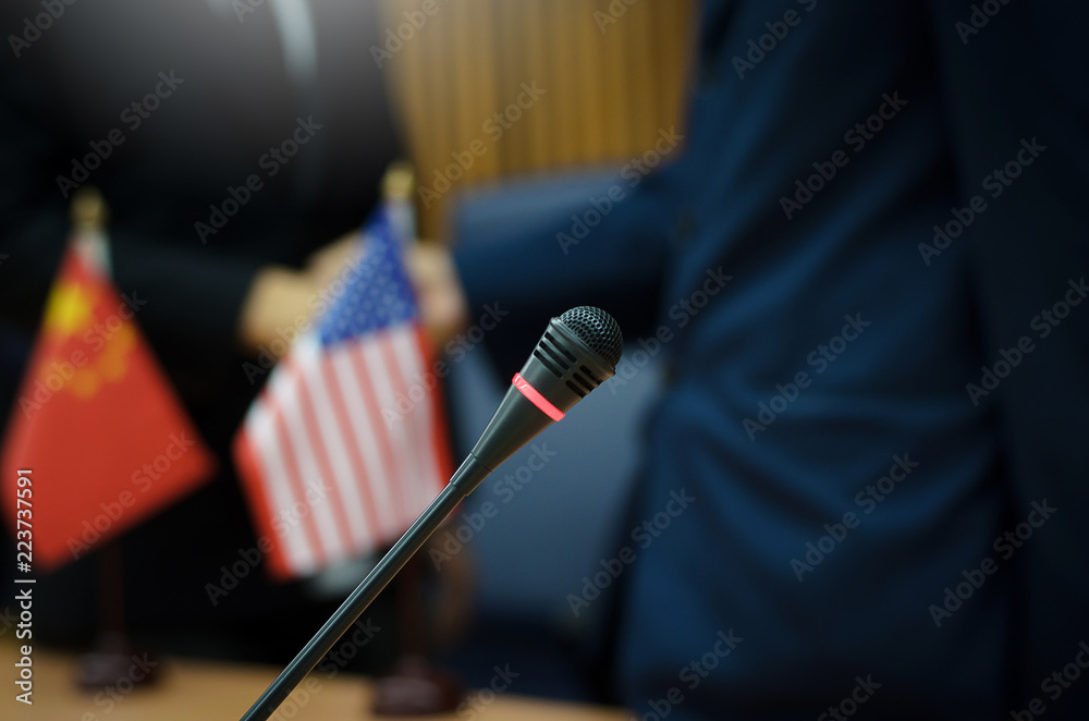 Microphone with businessmen of the two superpowers of the world. To handle economic partner
