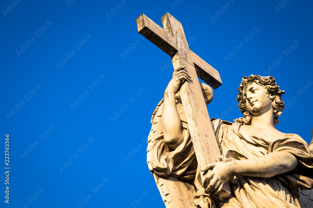 Fototapeta premium Catholic angel with cross