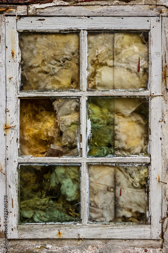 Old window and insulation