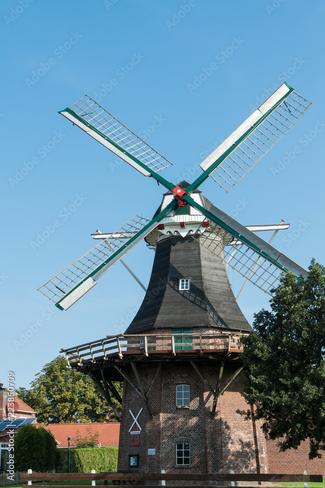 Klaashensche Mühle in Schweindorf in Ostfriesland