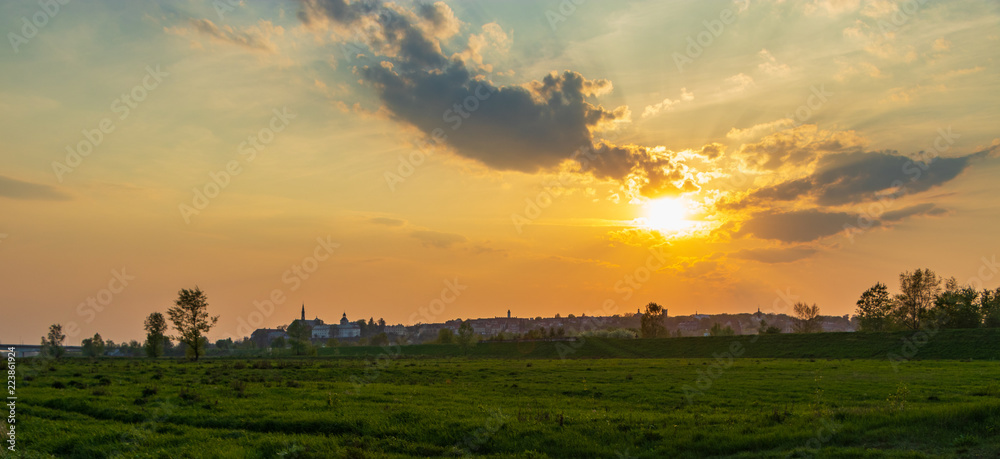 Obraz premium sunset over Sandomierz