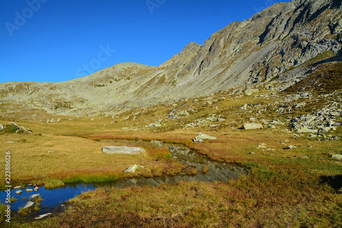 mountain valley photo