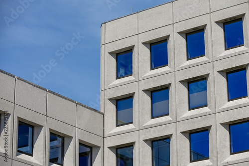 Wallpaper Mural Modernist concrete building Torontodigital.ca