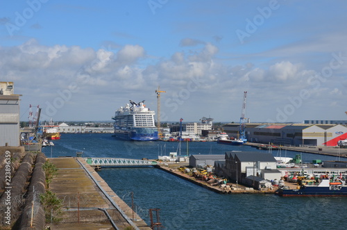 Les Chantiers de l'Atlantique (Saint-Nazaire) photo