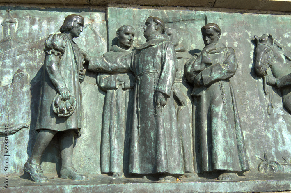Un altro particolare in bronzo, della statua di Cristoforo Colombo a Barcellona. 
