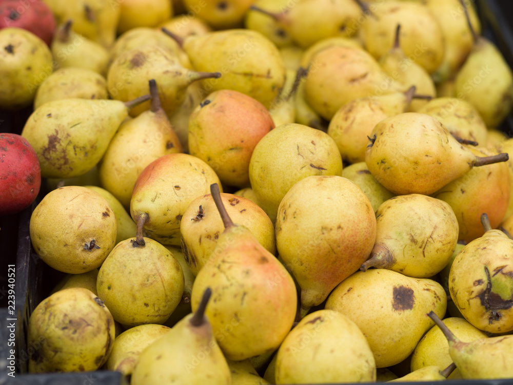 Fresh pears