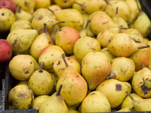 Fresh pears
