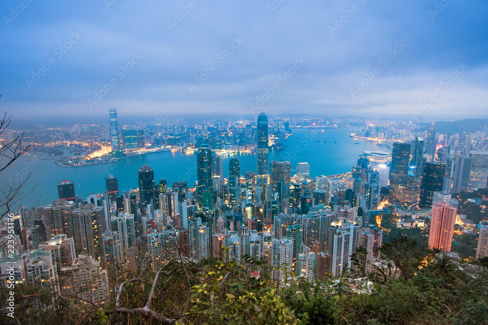 Obraz premium Hong Kong City skyline day time view from Victoria Peak.