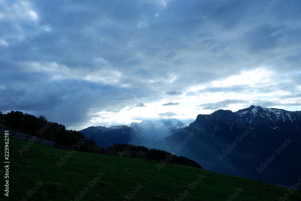 Fototapeta premium sonnenstrahlen