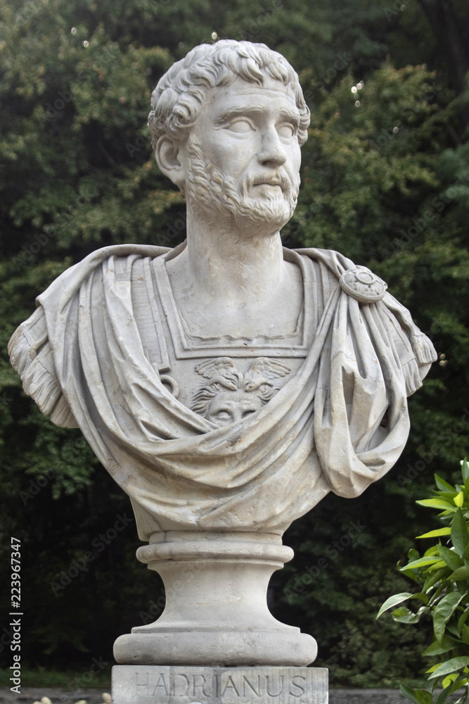 Cezar Hadrian