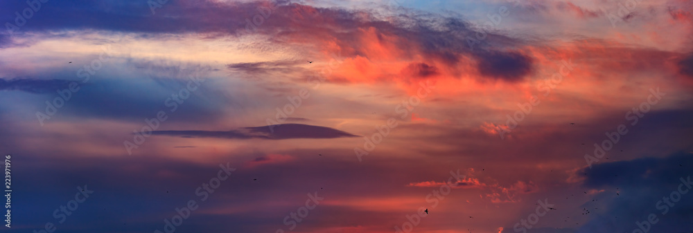 Fototapeta premium Colorful sunset sky