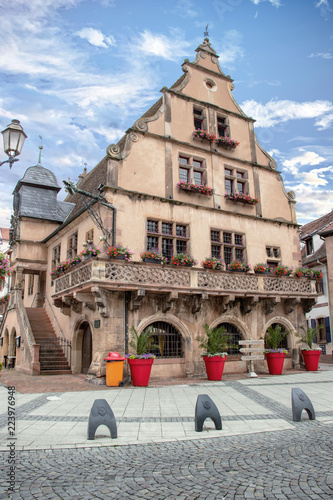 Molsheim. La Metzig, bâtiment 16ème siècle, corporation des bouchers , Bas Rhin, Alsace	 photo