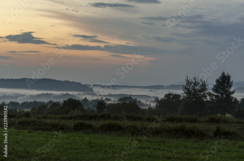 panorama z mgłą 