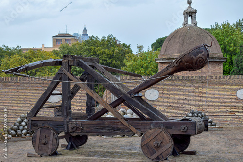 Print op canvas Roman catapult at Sant'Angelo Castle Italy