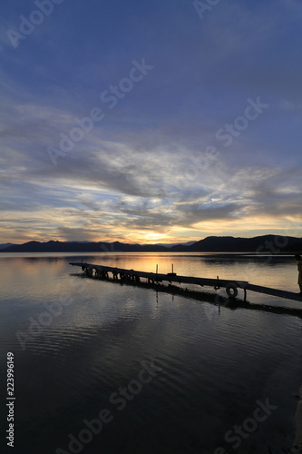 田沢湖と桟橋 (夕景) © ziggy