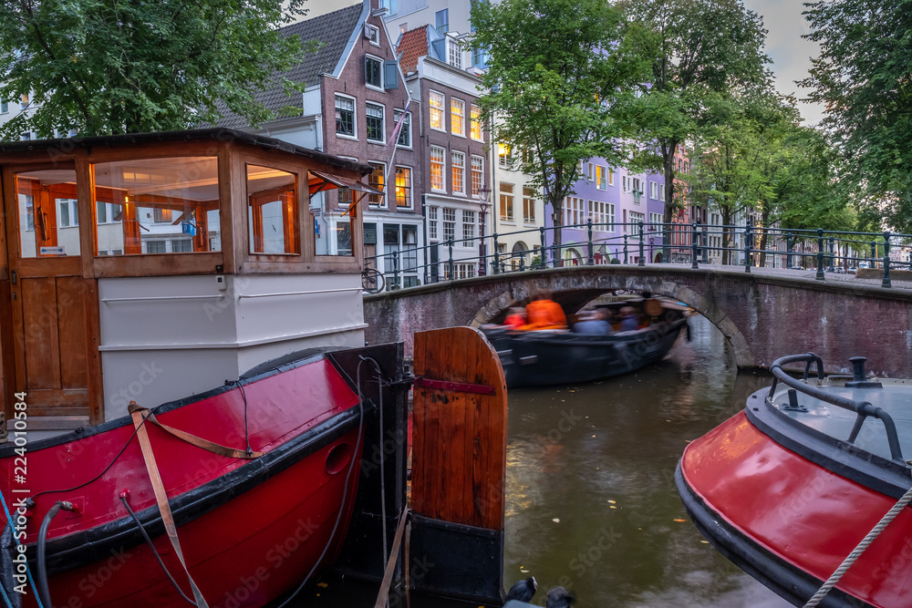 Naklejka premium Canal in Amsterdam