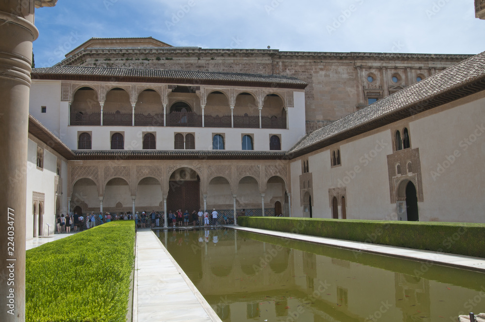 Fototapeta premium Myrtenhof, Nasridenpalast, Alhambra, Granada, Andalusien, Spanien