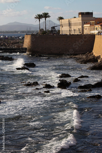 Obraz na płótnie The Old City of Alghero and Mediterraean Sea, Sardinia, Italy w salonie