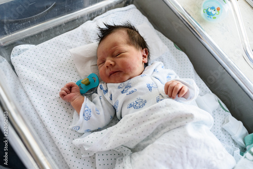 Bebe Recien Nacido En Cuna De Hospital 26 Stock Photo Adobe Stock Bebe Recien Nacido En Cuna De Hospital 26 Stock Photo Adobe Stock