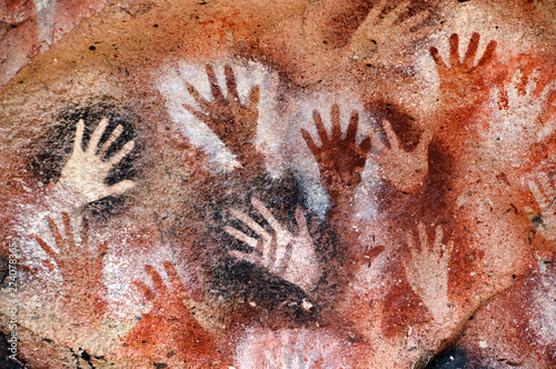 Arte rupestre - Cueva de las Manos - Argentina photo