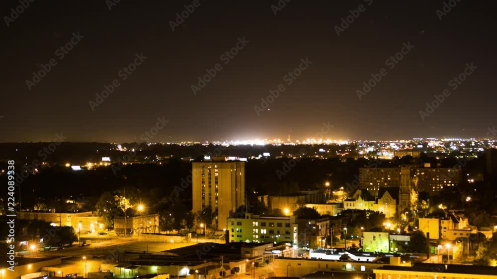 Time Lapse Planes Landing at Regional Airport over City [4k]