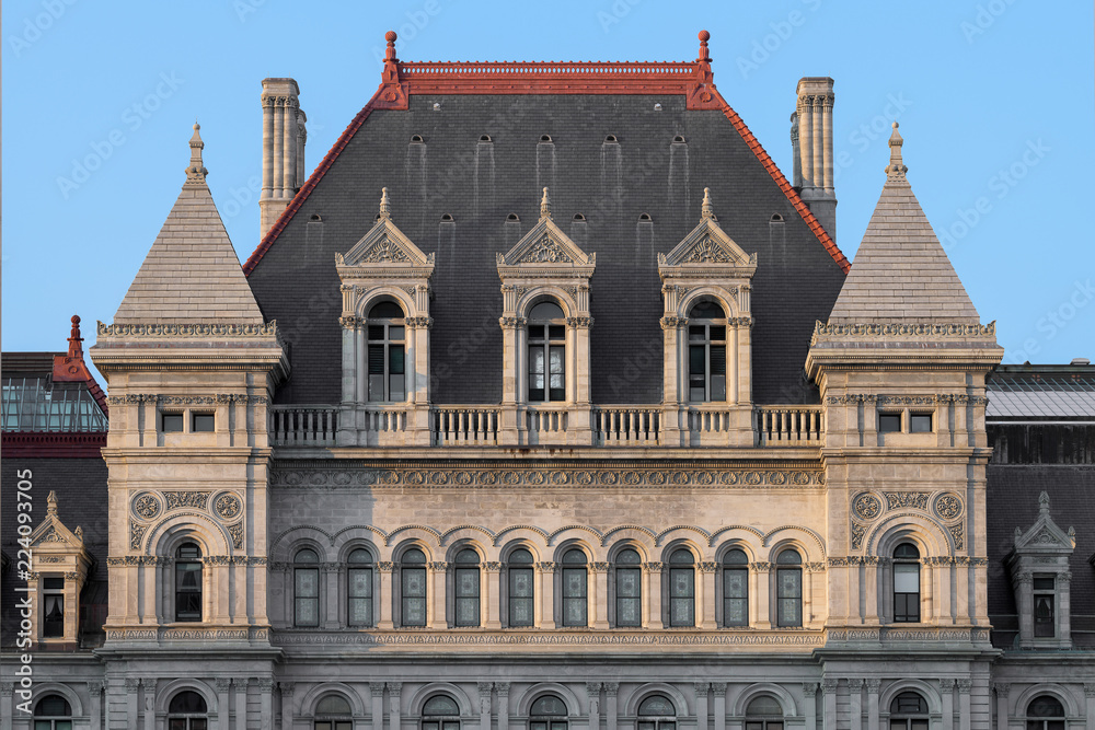 Obraz premium Closeup of the facade of the New York State Capitol building in Albany