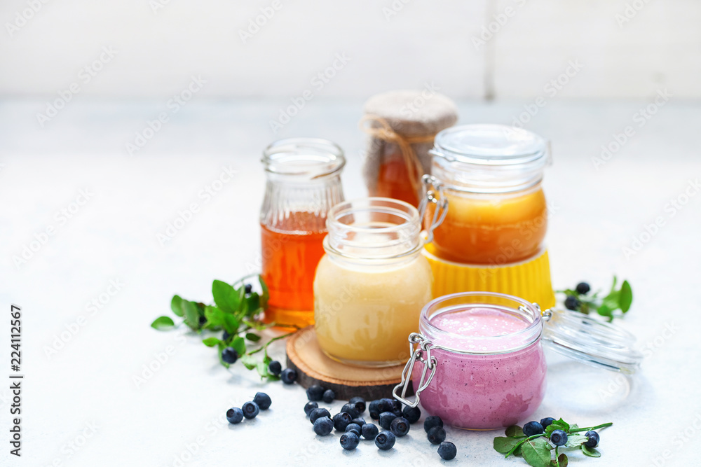 Blueberry cream honey Blueberry cream honey