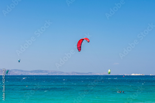 Kitesurfers a Naxos, arcipelago delle isole Cicladi GR 