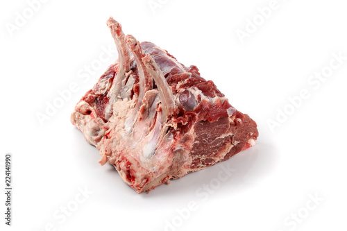  Żeberka wołowe. Surowe mięso wołowe na białym tle meat, beef, veal, pork,