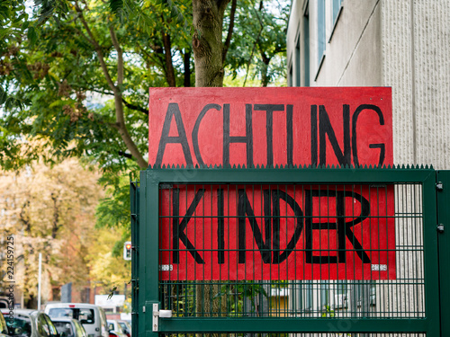 Achtung Kinder